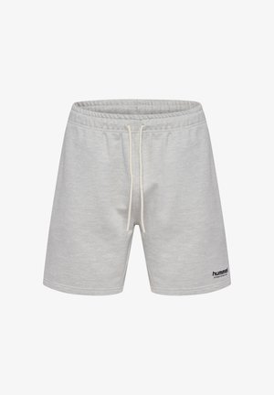 Grå bomullsshorts med elastisk midja och dragsko. Svart logotyp på nedre högra sidan, avslappnad design, jämn textur.