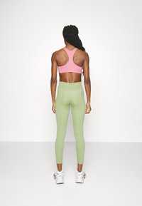 Nike Performance ONE - Leggings - alligator white