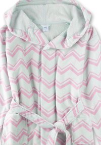 Kapuzenterrier aus weichem, strukturiertem Stoff mit hellblauem Hintergrund und Zickzackmustern in Pink und Weiß; mit Gürtel und Seitentaschen ausgestattet.