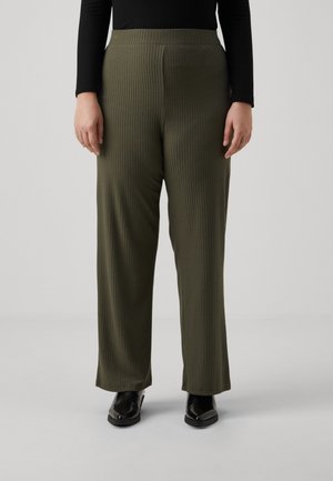 CAREMMA WIDE - Pantalon classique - four leaf clover