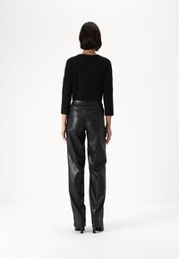 ONLY Tall ONLKIRI  - Pantaloni - black
