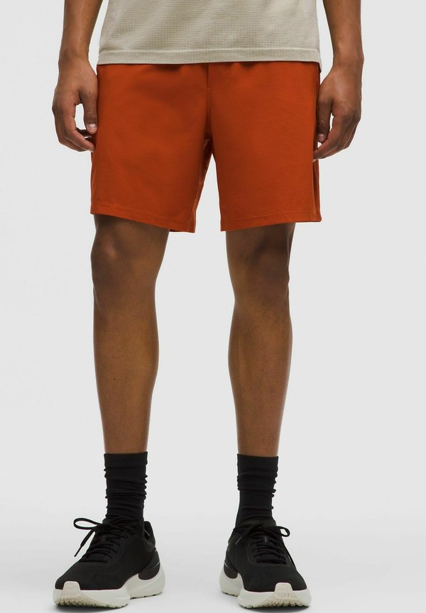 Kurze Sporthose - autumn rust