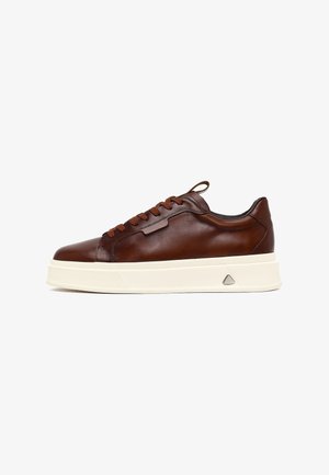 Derimod, Sneakers laag - brown