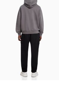 Bershka Cargobyxor - black