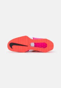 Nike Performance Zapatillas de entrenamiento - white