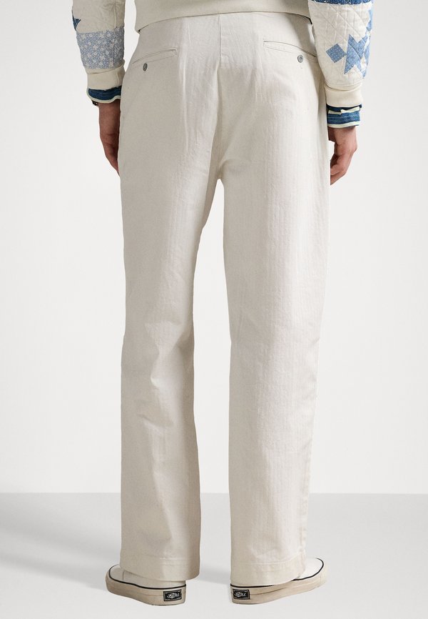 THE BIG CHINO - Chinos2