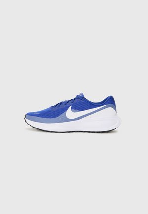 Blå atletiske sko med en åndbar mesh-overdel, hvidt swoosh-logo og sort gummisål. Polstret sål for komfort.