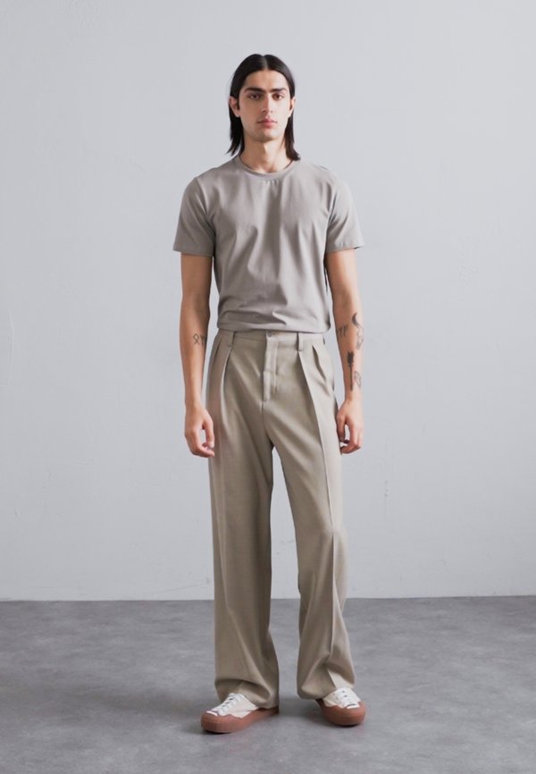 WIDE TROUSERS - Trousers - sage melange3