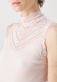 Rosemunde BENITA TURTLENECK - Topp - soft rose