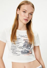 Koton CROP - T-shirts print - white