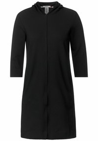 Veste noire à capuche en tissu texturé, manches longues et fermeture éclair à l'avant. Présente un design simple et moderne avec une coupe mi-longue.