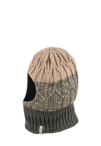 Strickmütze in Beige und Grau mit strukturiertem Muster, geripptem Bund und Ausschnitt. Hergestellt aus weichem, warmem Stoff für zusätzlichen Komfort.