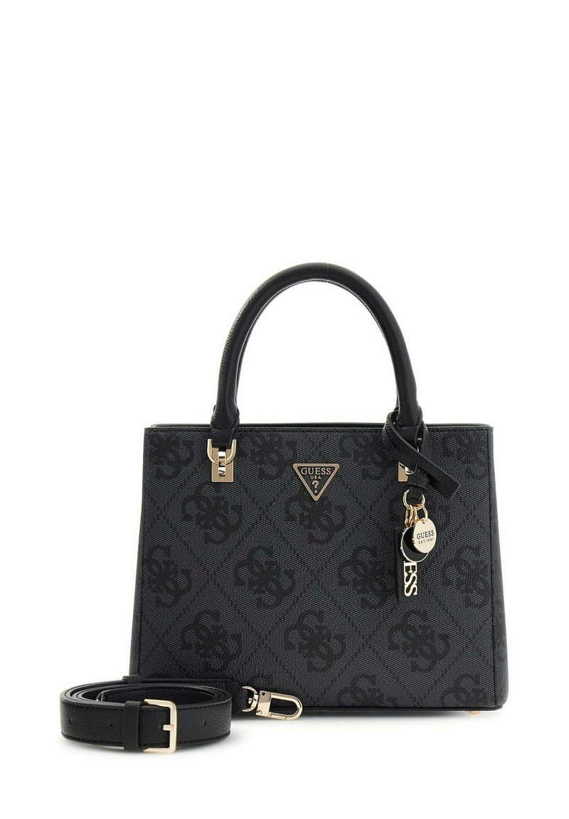 Borsa Guess nera con logo in rilievo, forma strutturata, manici superiori, tracolla staccabile, ferramenta color oro e dettaglio con charm.