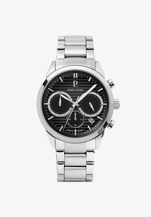 Sidabrinis nerūdijančio plieno laikrodis su juodu tekstūruotu ciferblatu, trimis subciferblatais, datos rodymu ir logotipu 12 valandą; poliruota apyrankė.