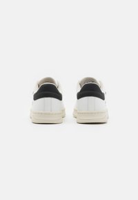 Diesel S-ATHENE LOW - Sportcipő - white/black