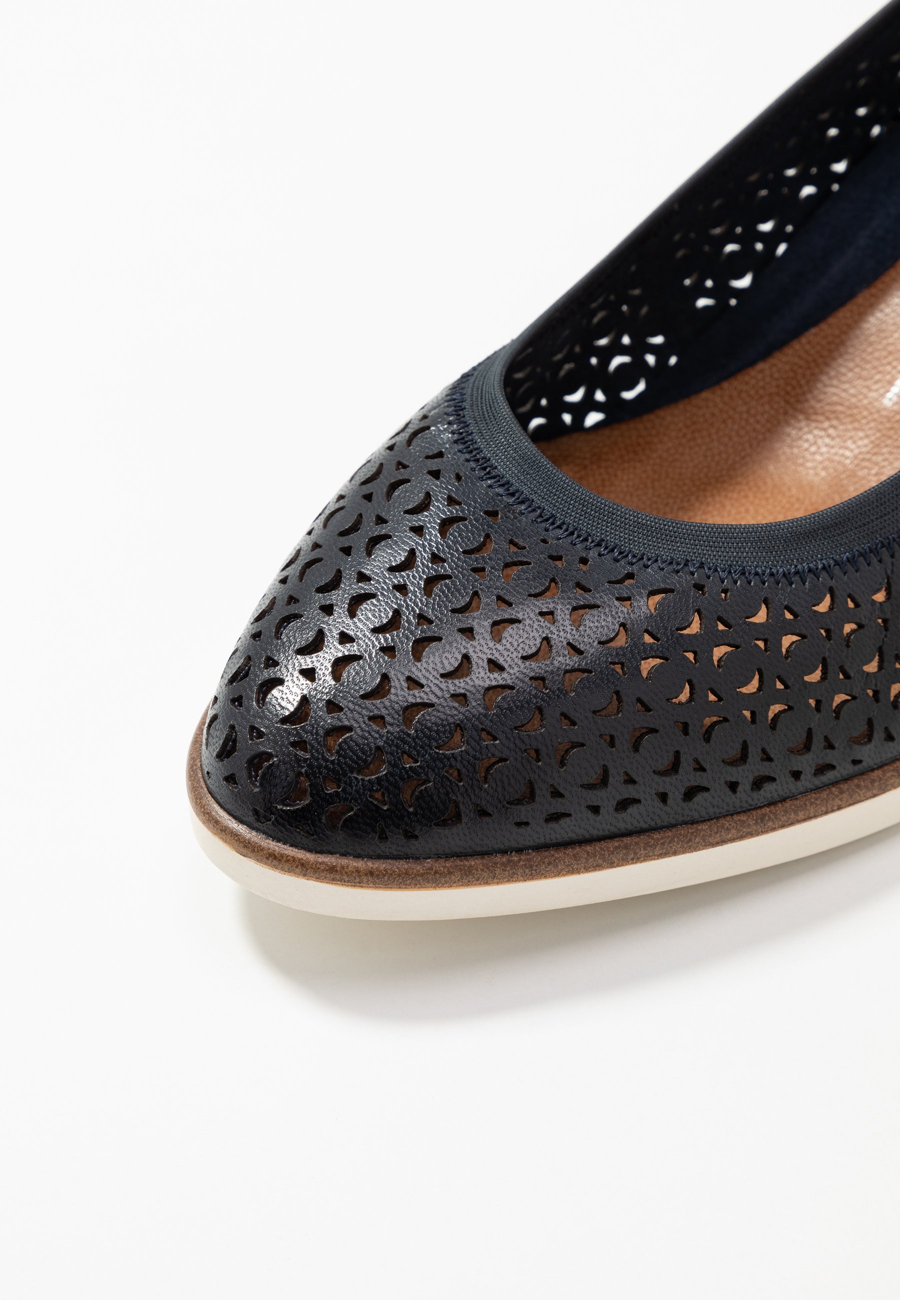 COURT SHOE Pumps med kilklack navy COURT SHOE Pumps med kilklack navy