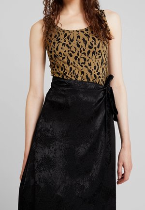 mbyM Top - brown