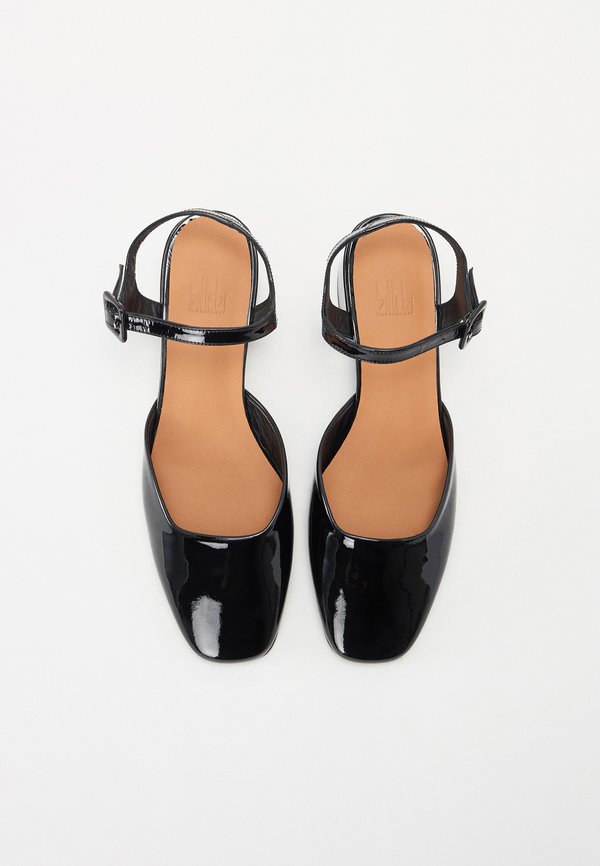 A8064 - Classic heels2