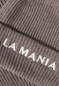 LA MANIA Čiapka - brown