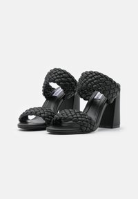 Steve Madden TANGLE - Mules de salto - black