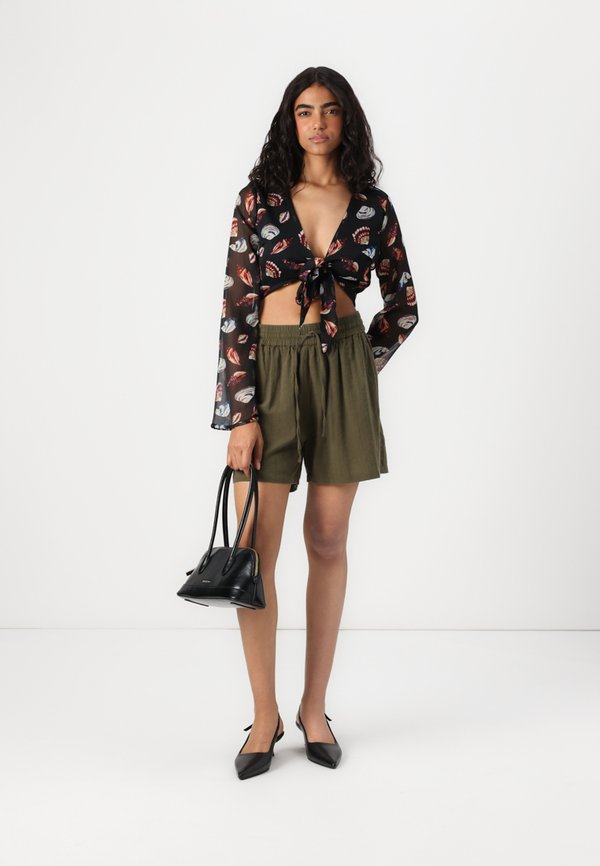 ONLTIZANA STRING - Shorts - grape leaf3