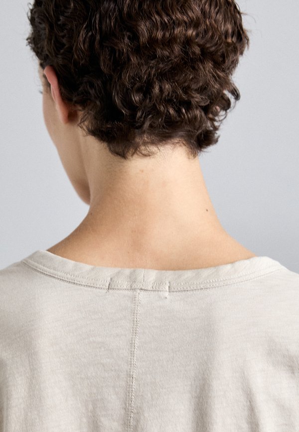 THE SLUB VEE - Basic T-shirt - fossil2