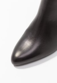Peter Kaiser Botines bajos - black