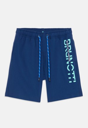 Șorturi de baie bleumarin fabricate dintr-un material ușor, având un elastic la talie cu șnururi albastre și o imprimare laterală cu text de culoare albastru deschis.