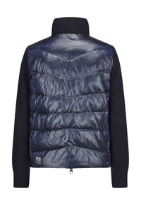 Marineblauer Puffer-Jacke mit glänzender, gesteppten Vorderseite und strukturierten Strickärmeln. Mit hohem Kragen und einem Reißverschluss am unteren Rand.