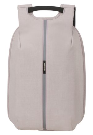 Sac à dos Samsonite gris clair avec une bande réfléchissante verticale au centre et une poignée noire en haut pour le porter.