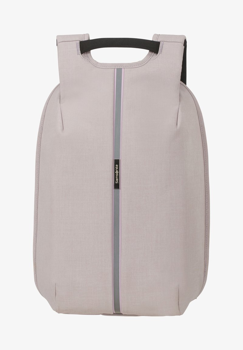 Sac à dos Samsonite gris clair avec une bande réfléchissante verticale au centre et une poignée noire en haut pour le porter.