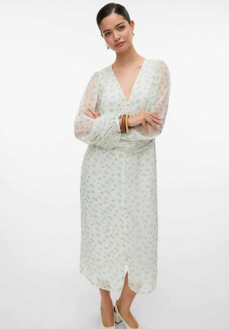 Vero Moda Robe de jour - bright white