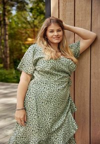 ONLY Carmakoma CARLIVIA WRAP KNEE DRESS - Dnevna haljina - hedge green