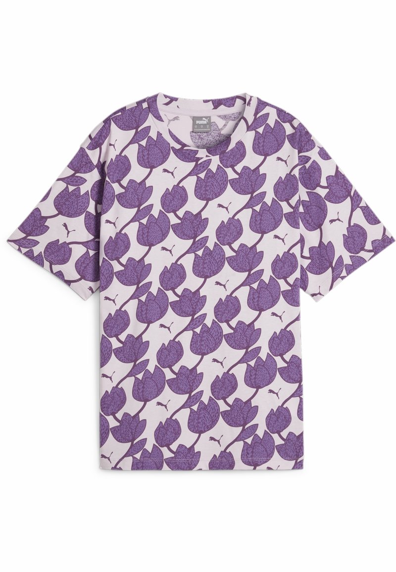 Camisa de manga corta color lavanda con patrón de tulipanes morados y pequeños logotipos de Puma sobre un fondo blanco.