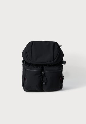 TRAVEL FLAP BACKPACK - Matkakott - black
