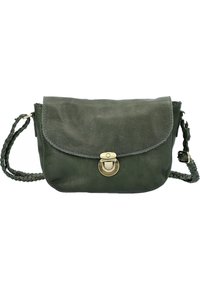Tmavě zelená kožená kabelka přes rameno s pleteným popruhem a přední klopou zajištěnou mosaznou sponou.