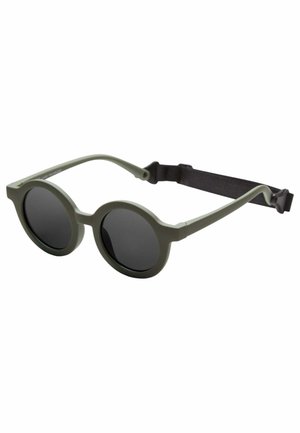 Runde grüne Sonnenbrille mit dunklen Gläsern und einem verstellbaren schwarzen Band, das an den Bügeln für sicheren Sitz befestigt ist.