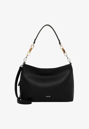 Czarna torebka na ramię z teksturowanej skóry o zakrzywionym kształcie, z paskiem ozdobionym łańcuchem oraz odpinanym paskiem na ramię. Logo na dolnej przedniej części.