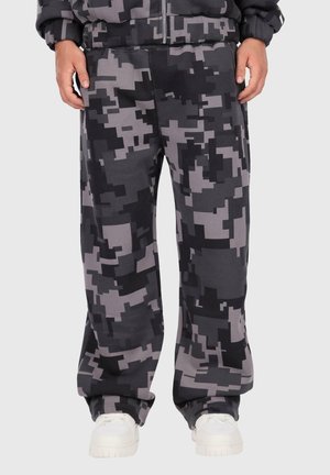 Tracksuit bottoms - black camo