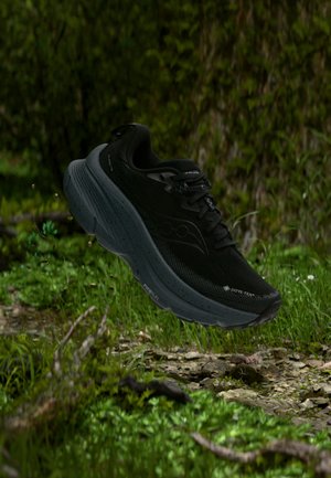 Saucony, GUIDE TR GTX - Обувки за бягане по пресечен терен - eggplant
