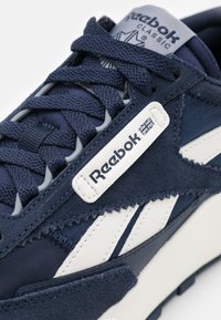 Reebok Classic Baskets basses - dark blue