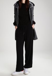 ONLY Halflange jas - mottled dark grey