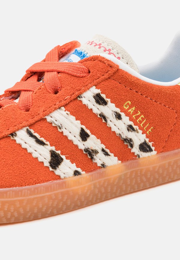 TOY STORY GAZELLE UNISEX - Trainers3