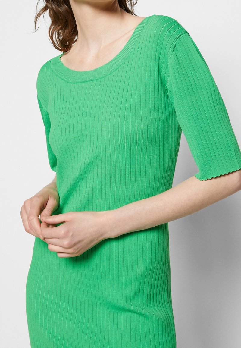JUST FEMALE Shift dress - green - (Pre-owned) - Zalando.ie