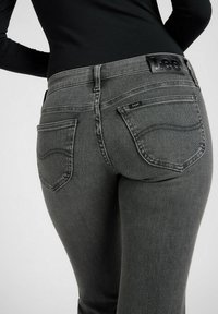 Lee JESSICA - Bootcut-farkut - shark grey