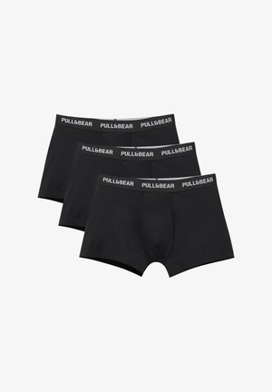 Mustat boxershortsit, kolmonen pakkaus. Valmistettu pehmeästä puuvillasta, jolla on sileä rakenne. Varustettu mustalla vyötärönauhalla, jossa on valkoinen "PULL&BEAR" -brändäys.