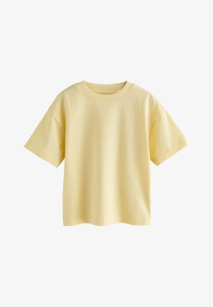 Blød gul kortærmet bomuld T-shirt med rund halsudskæring og afslappet pasform på hvid baggrund.