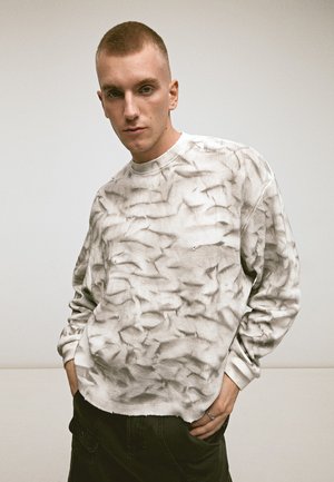 Bershka, - Bluzka z długim rękawem
