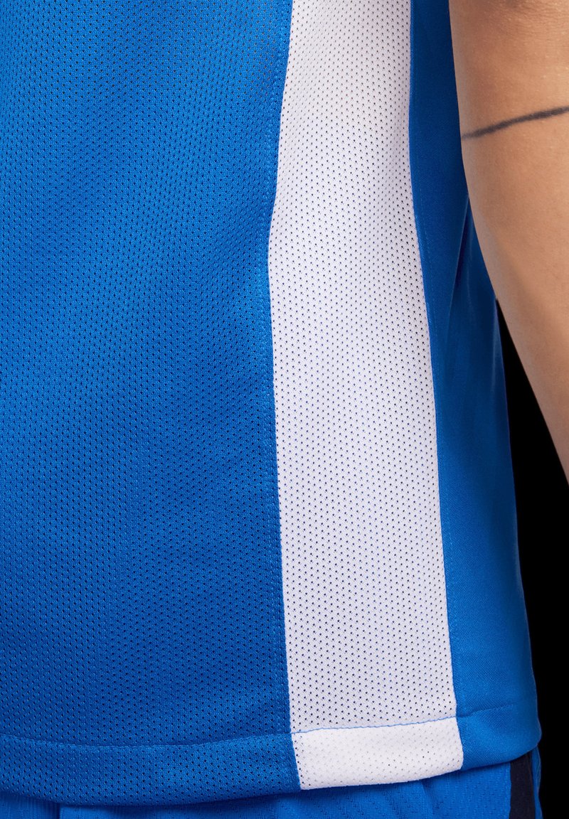 Nike Performance TEAMSPORT CHALLENGE - Triko s potiskem - blauweissweiss
