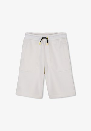 Shorts blancs longueur genou avec poches, taille élastique et cordon noir aux extrémités jaunes.